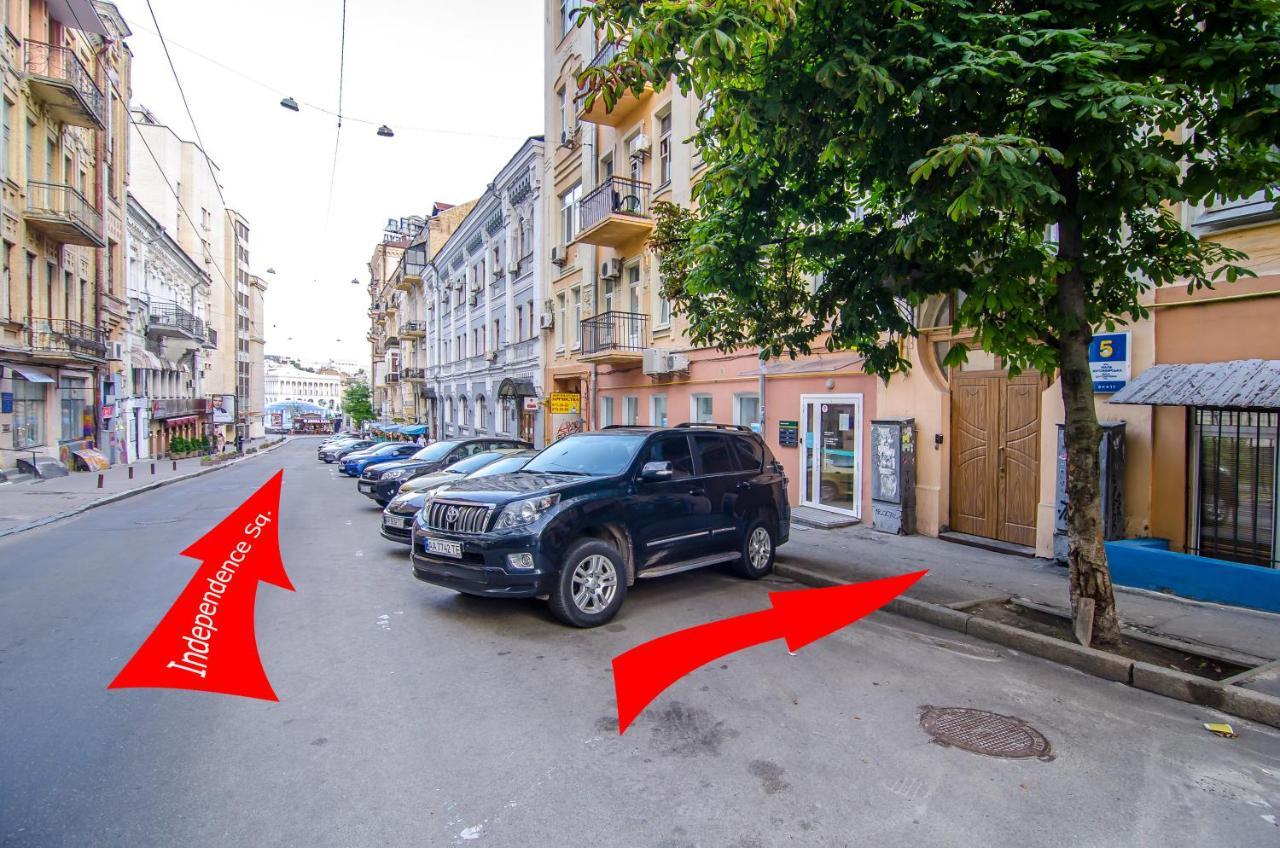 Apartment At Malaya Zhytomyrska 5 Kiev Ngoại thất bức ảnh
